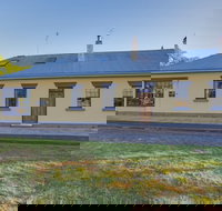 White's Corner - Accommodation Melbourne