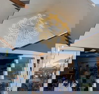 Saint Ernest - Accommodation Melbourne