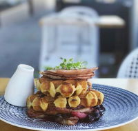 Explorers Restaurant - Accommodation Melbourne