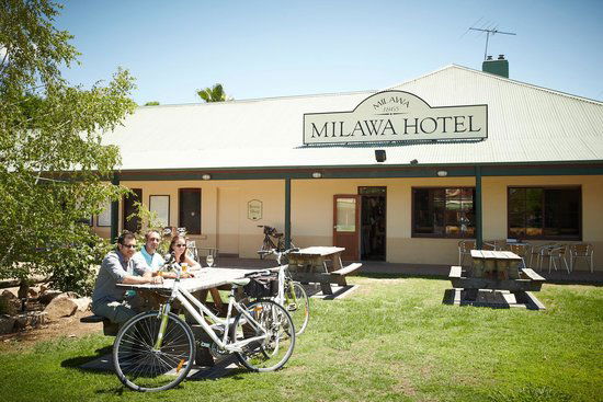 Boorhaman VIC Accommodation Melbourne