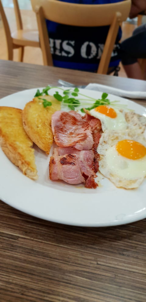 Degani Bakery Cafe - Accommodation Melbourne 2