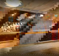 Lake Macquarie Hotel - Accommodation Melbourne