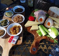 Mulla Villa Restaurant  Guesthouse - Accommodation Melbourne