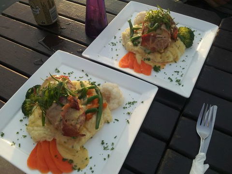 Pelican's Wharf Family Restaurant - Accommodation Melbourne 0