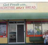MacIntyre Hot Bread Shop - Accommodation Melbourne