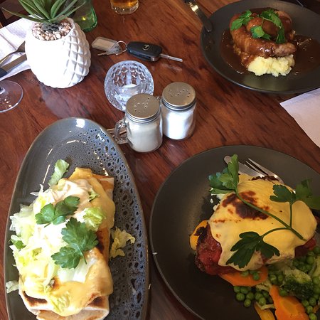 The Caledonian Hotel - Accommodation Melbourne 0
