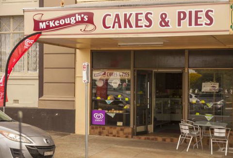 McKeoughs Cake Shop - Accommodation Melbourne 0