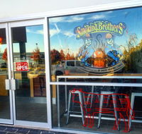Elwoods Eatery - Accommodation Melbourne