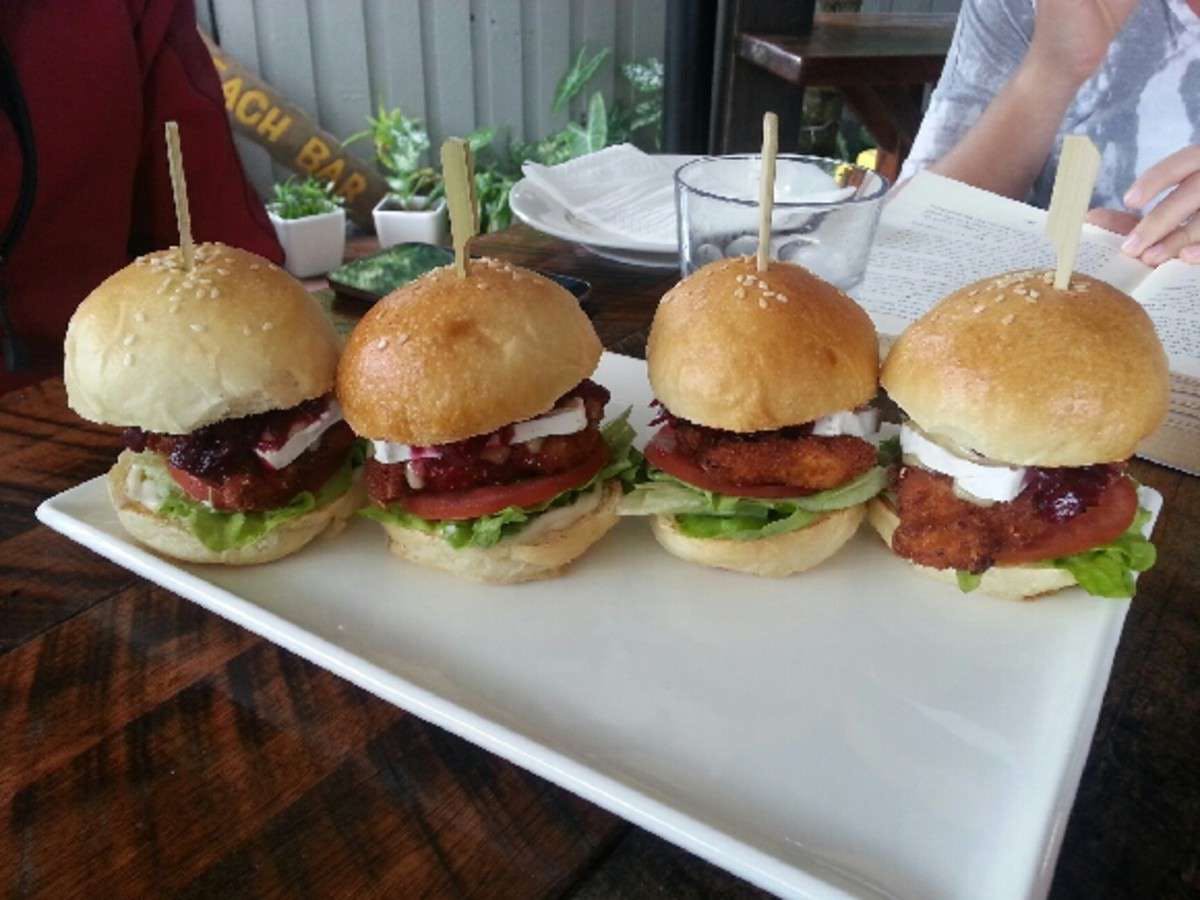 Midgeree Bar QLD Accommodation Melbourne
