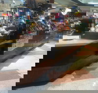 Gloria Jeans - Runaway Bay - Accommodation Melbourne