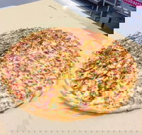 Rocky's Pizza - Accommodation Melbourne