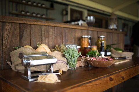 Long Table Cafe - Accommodation Melbourne 2