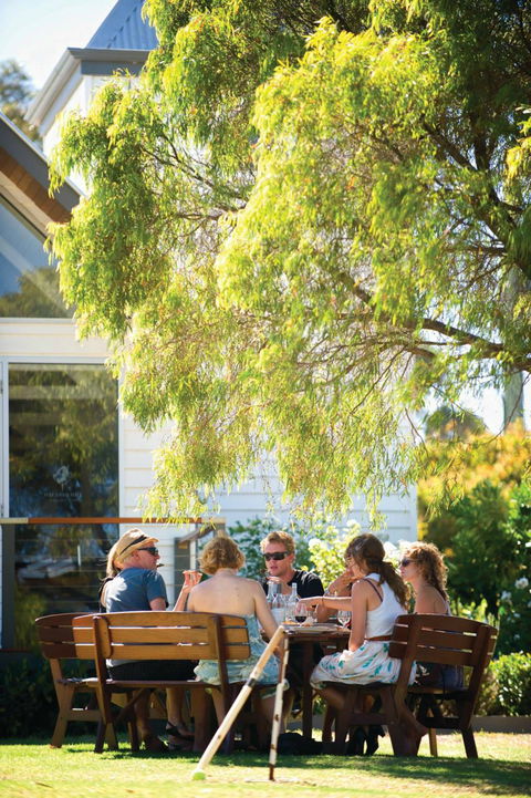 Rustico At Hay Shed Hill - Accommodation Melbourne 0