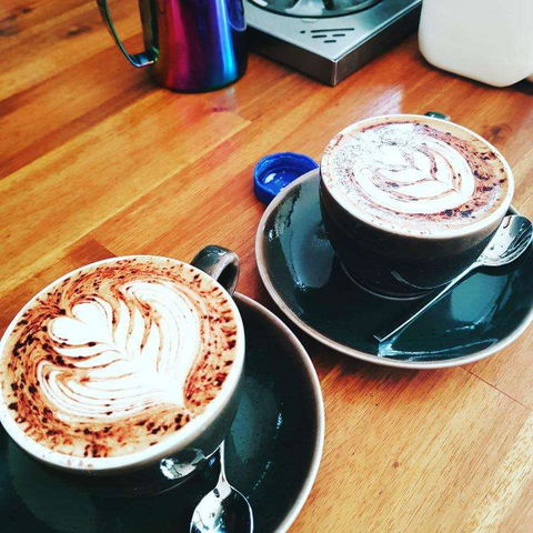 Sandwich Works & Coffee Bar - Melbourne 4u 0