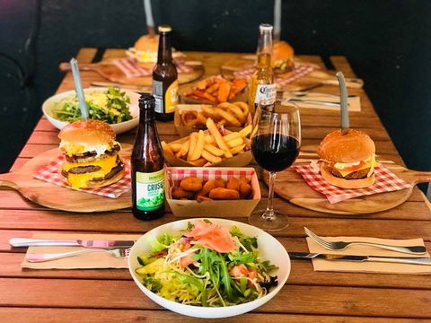 The Heritage Restaurant - Melbourne 4u 0