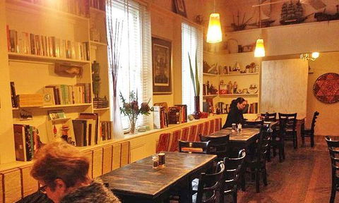 The Other Side Art Cafe - Accommodation Melbourne 9