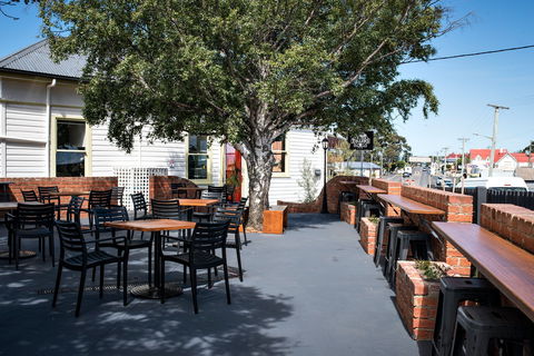 Tellers Swansea - Accommodation Melbourne 2