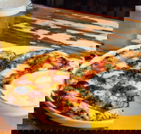 Ember Pizza and Grill - Accommodation Melbourne