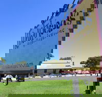 RedHeads Wine - Accommodation Melbourne