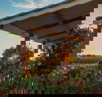 Caf in the Vines - Accommodation Melbourne