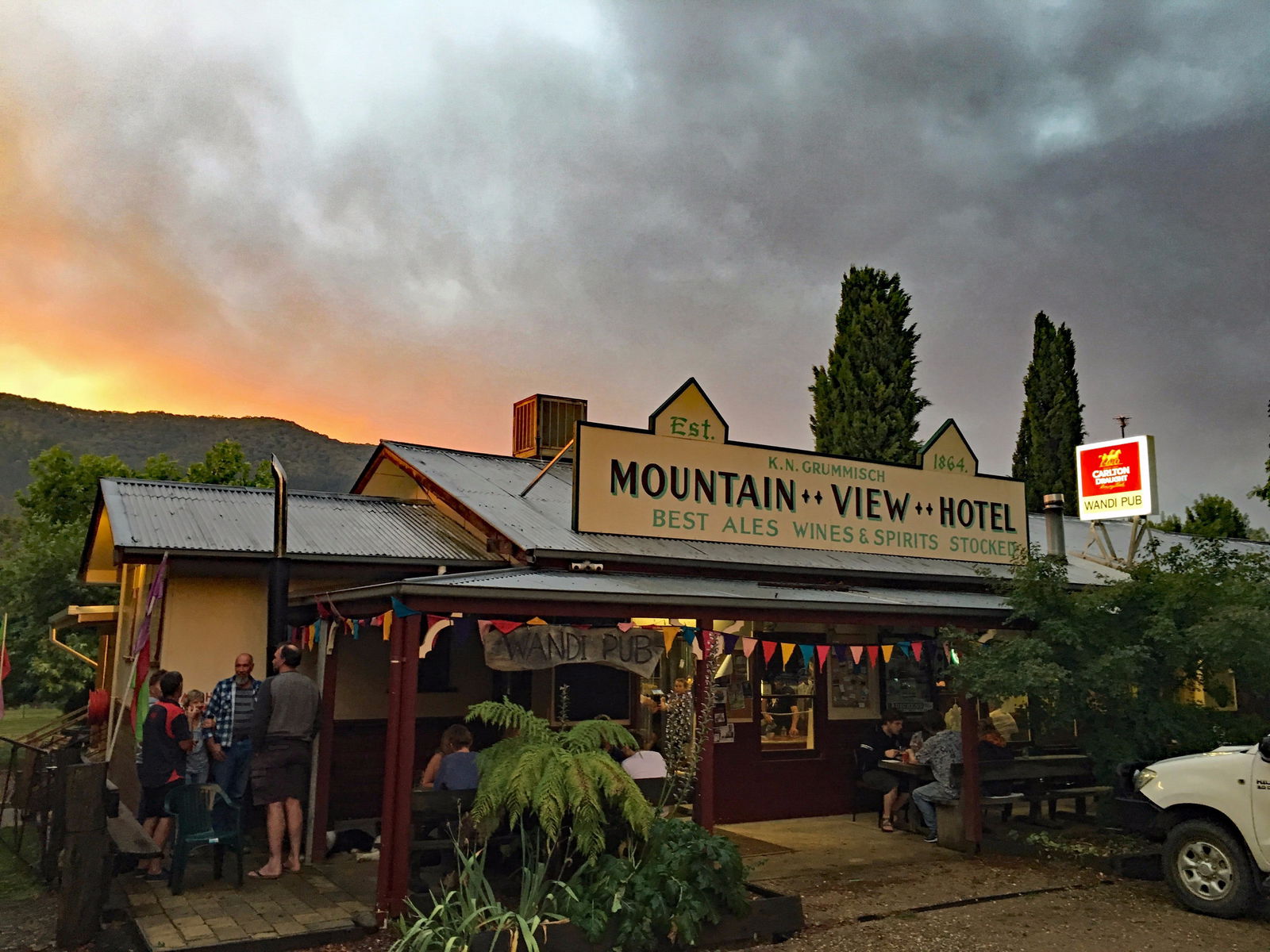 Wandiligong VIC Accommodation Melbourne