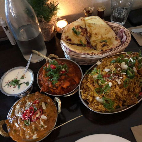 Albany's Indian Tandoori Restaurant - Melbourne 4u 0