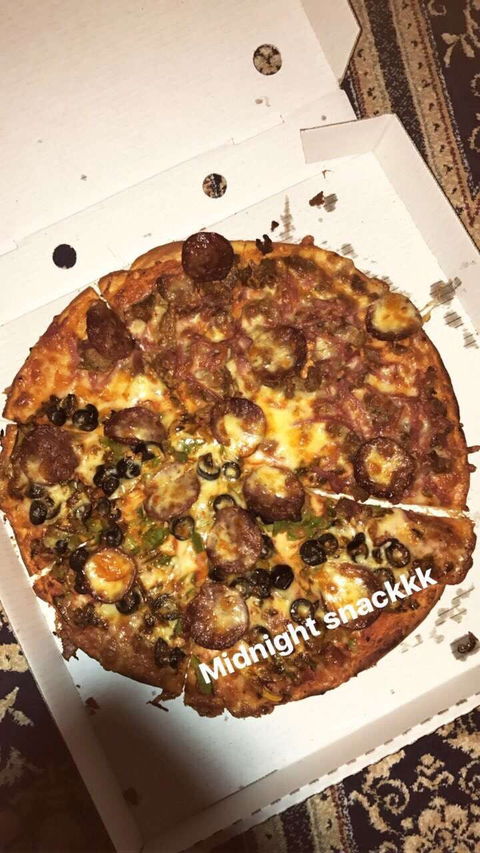 All Night Pizza Cafe - Accommodation Melbourne 0