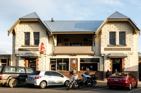 Yarragon Hotel - Accommodation Melbourne 0