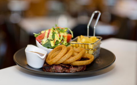 SS & A Albury - Accommodation Melbourne 2
