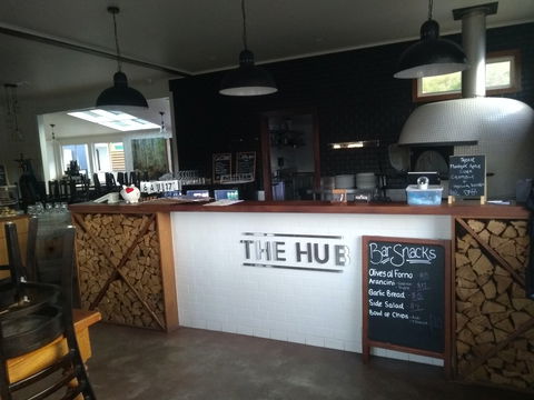 The Hub - Pizza And Beer - Accommodation Melbourne 1