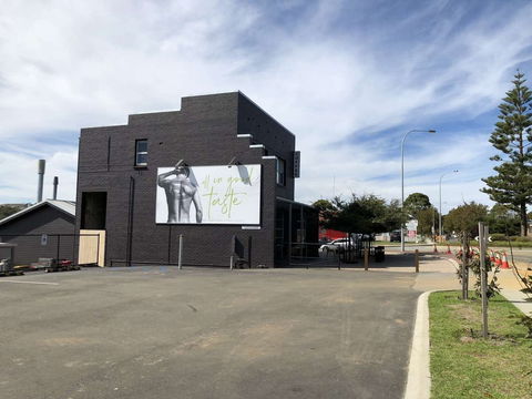 The Naked Bean Coffee Roasters - Melbourne 4u 0