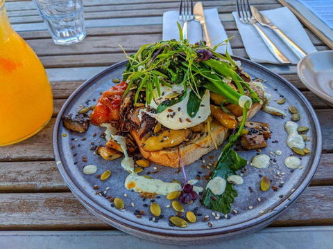 Eating Station - Accommodation Melbourne 0