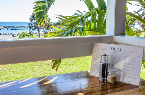 Edina Waterfront Cafe - Accommodation Melbourne 1