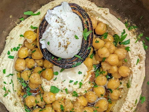 Chef And Shuka - Accommodation Melbourne 0