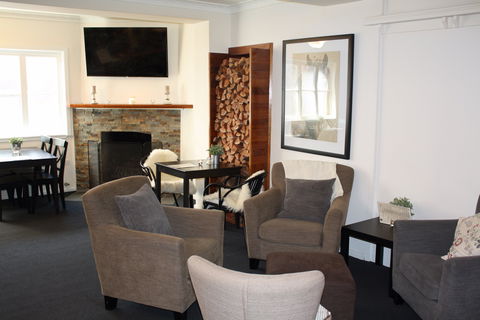 Criterion Bistro Crookwell - Accommodation Melbourne 0