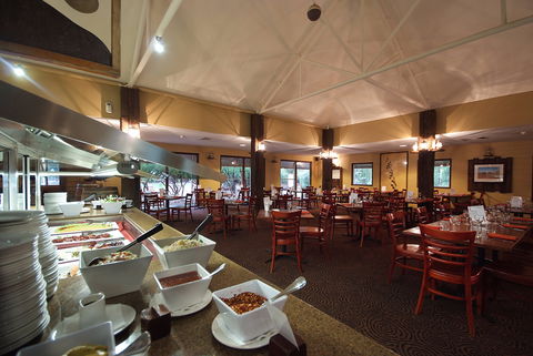 The Bough House Restaurant - Accommodation Melbourne 1