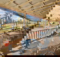 Railway Hotel Bribbaree - Accommodation Melbourne