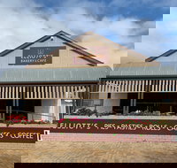 Elliott's Bakery  Cafe - Accommodation Melbourne
