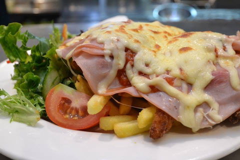 Rose & Crown Hotel - Accommodation Melbourne 0