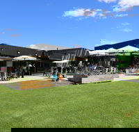 Retro Lane Cafe and Youth Space - Accommodation Melbourne