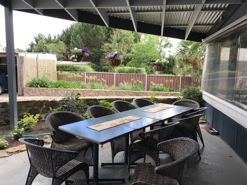 Taralga Hotel Bistro - Accommodation Melbourne 0