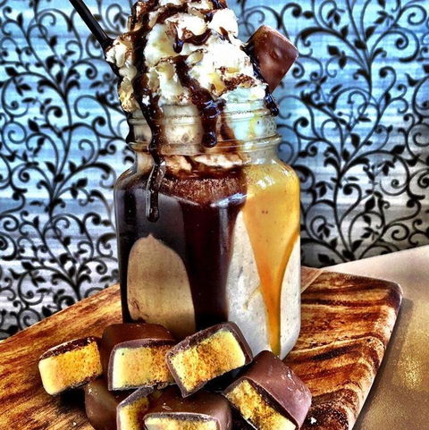Table 1 Espresso Merewether - Melbourne 4u 11