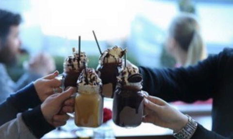 Table 1 Espresso Merewether - Melbourne 4u 17