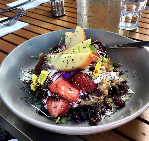 Table 1 Espresso Merewether - Melbourne 4u 20