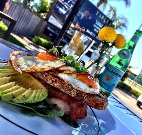 Table 1 Espresso Merewether - Melbourne 4u 7