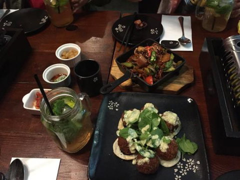 Table By S - Accommodation Melbourne 0