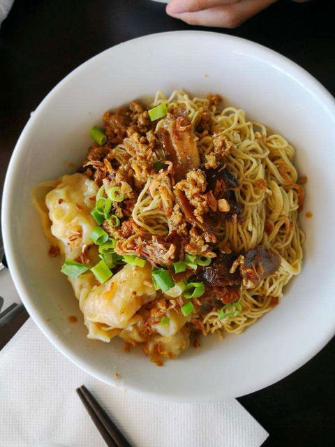 Two Hand Noodle Shop - Accommodation Melbourne 0