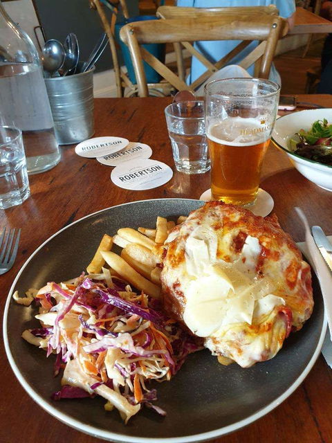 The Robertson Inn - Accommodation Melbourne 0