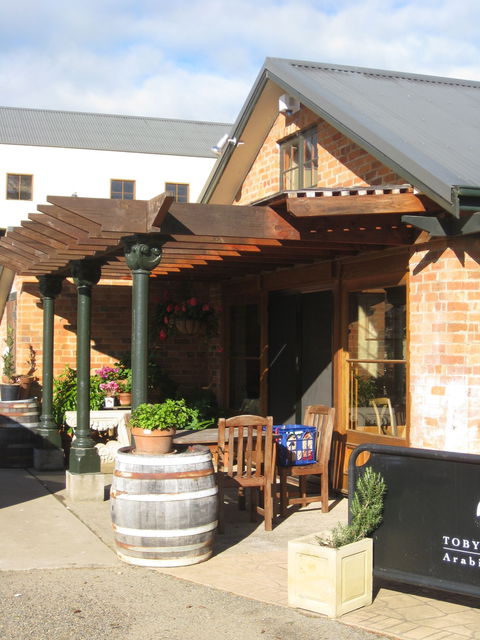 Eling Forest Cellar Door And Cafe - Melbourne 4u 1