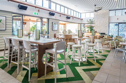 Narellan Hotel - Accommodation Melbourne 0